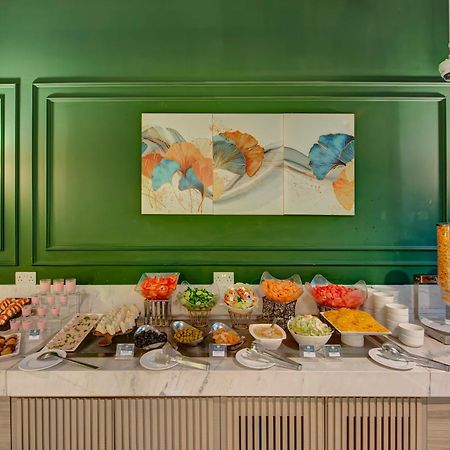 Wescott Hotel Dubai Bagian luar foto