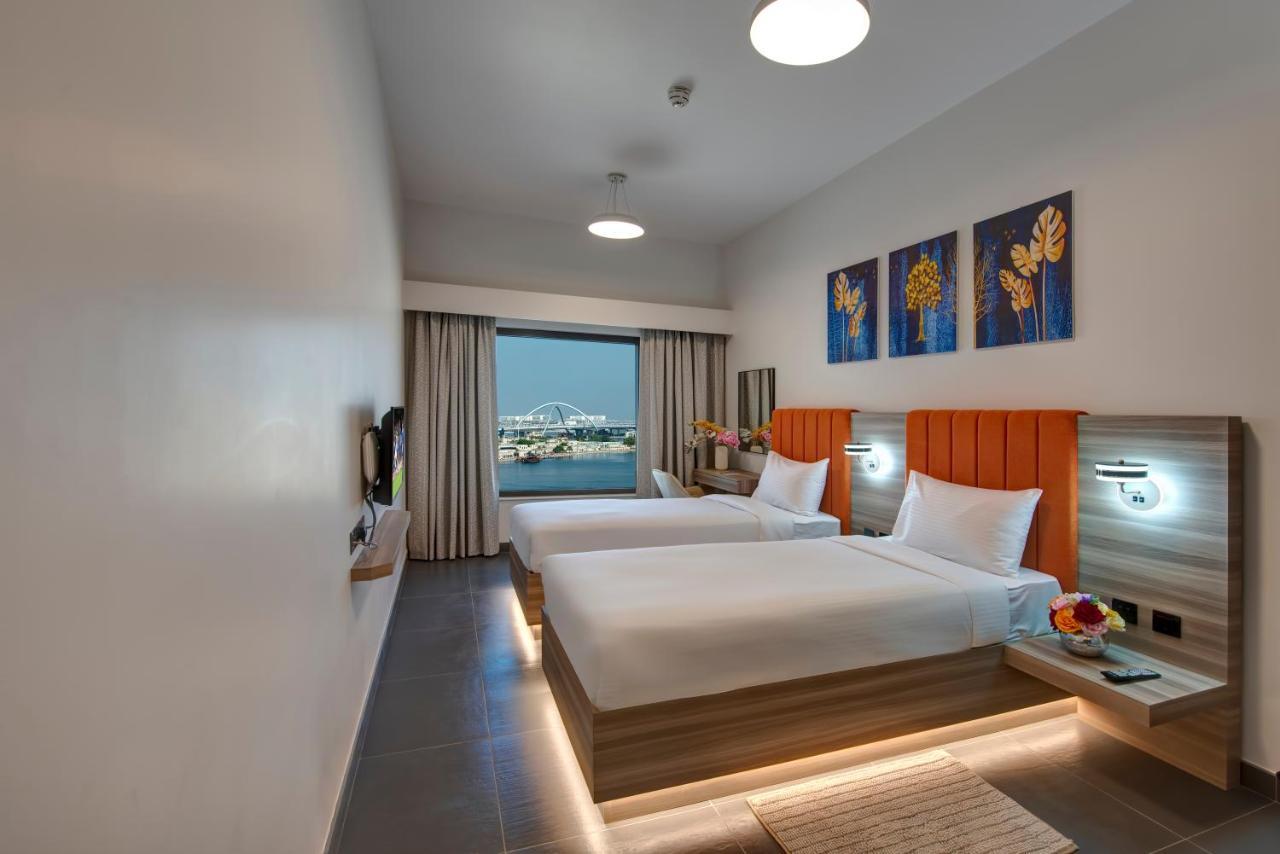 Wescott Hotel Dubai Bagian luar foto