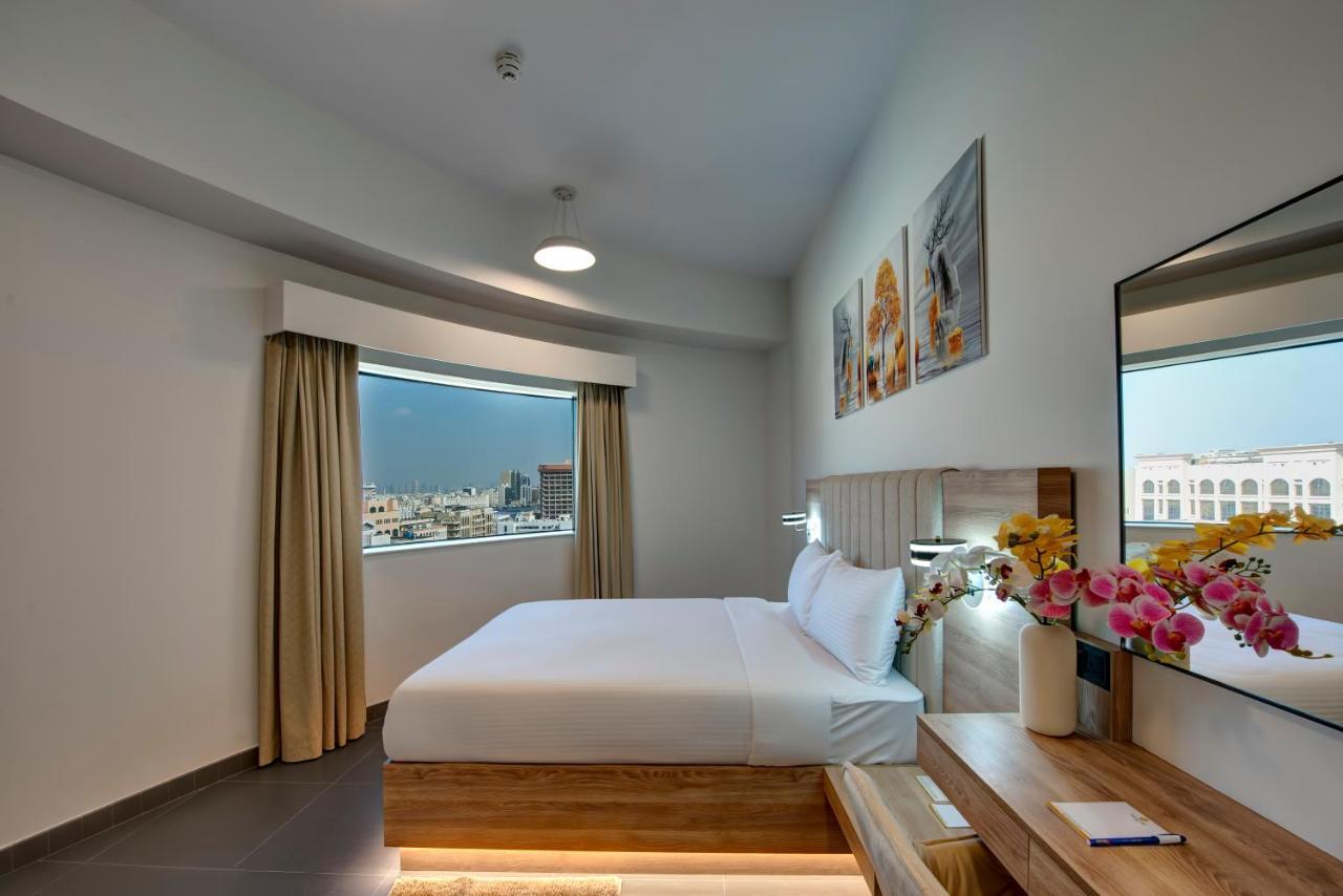 Wescott Hotel Dubai Bagian luar foto