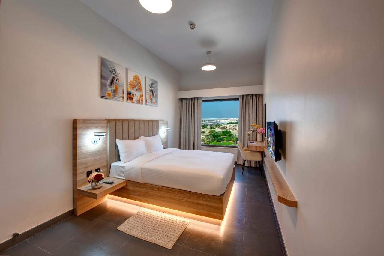 Wescott Hotel Dubai Bagian luar foto