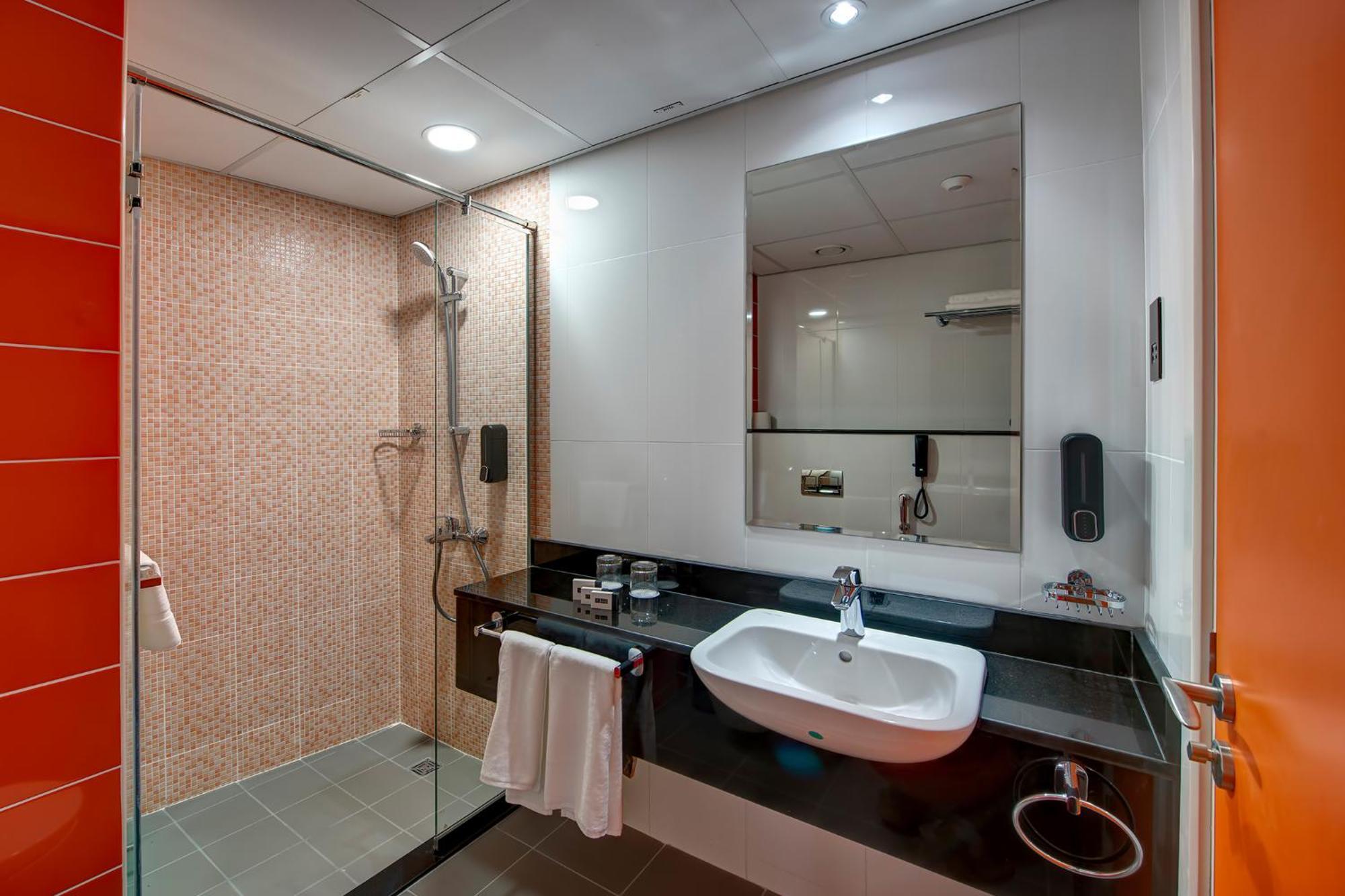 Wescott Hotel Dubai Bagian luar foto