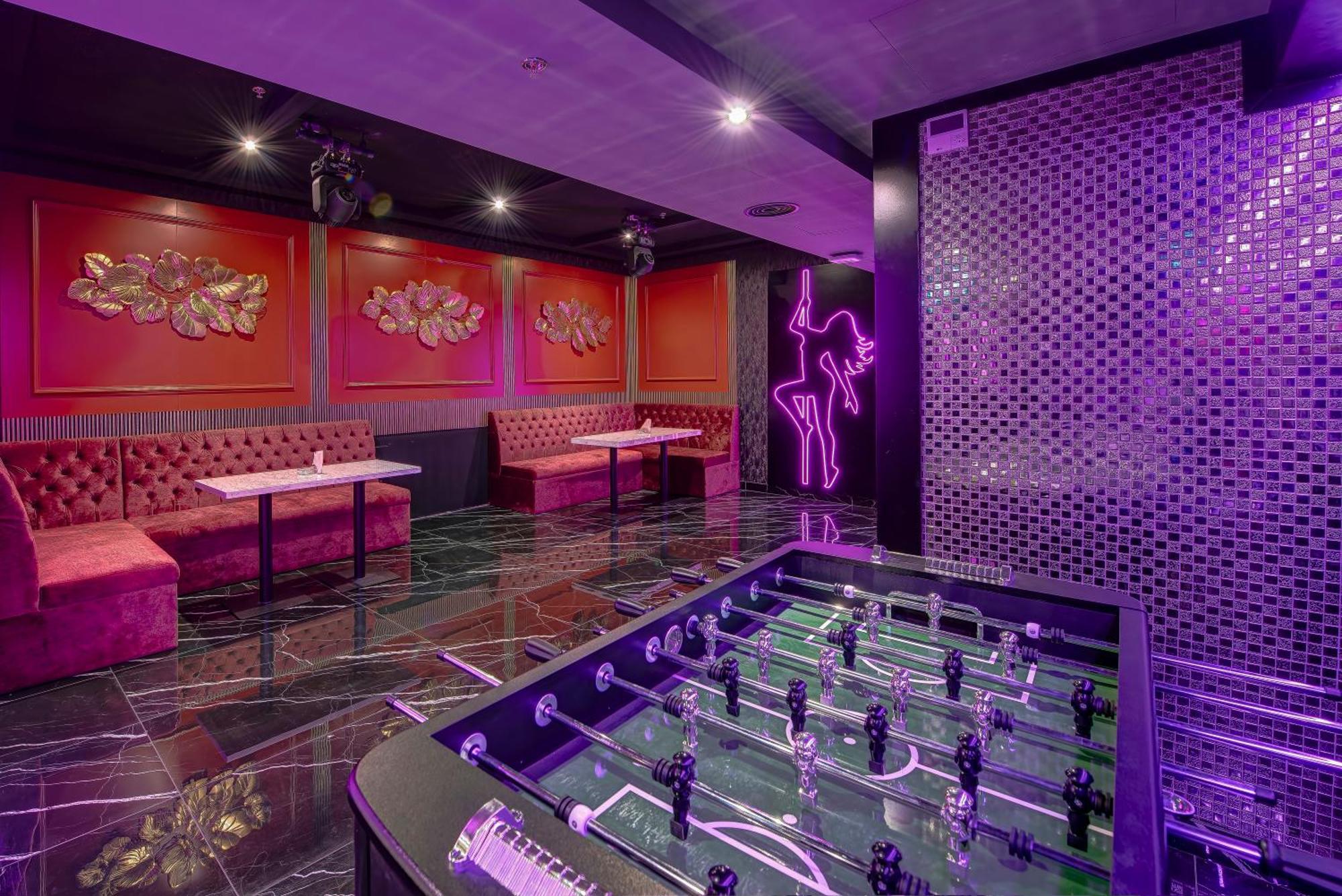 Wescott Hotel Dubai Bagian luar foto