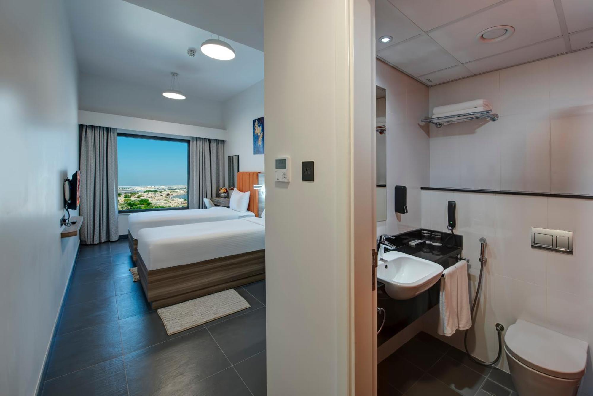 Wescott Hotel Dubai Bagian luar foto