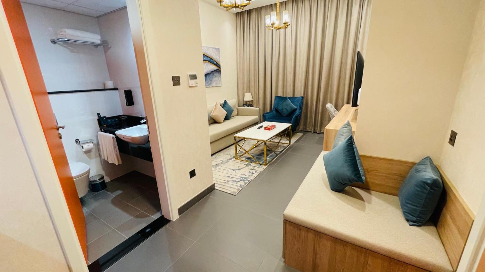 Wescott Hotel Dubai Bagian luar foto