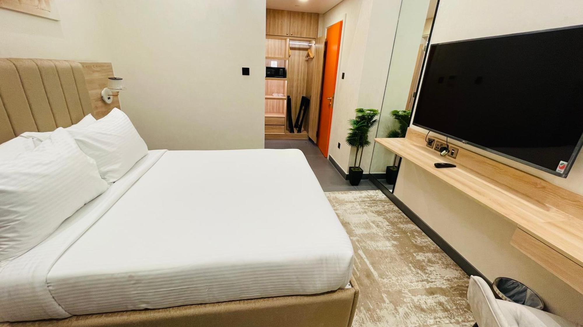 Wescott Hotel Dubai Bagian luar foto